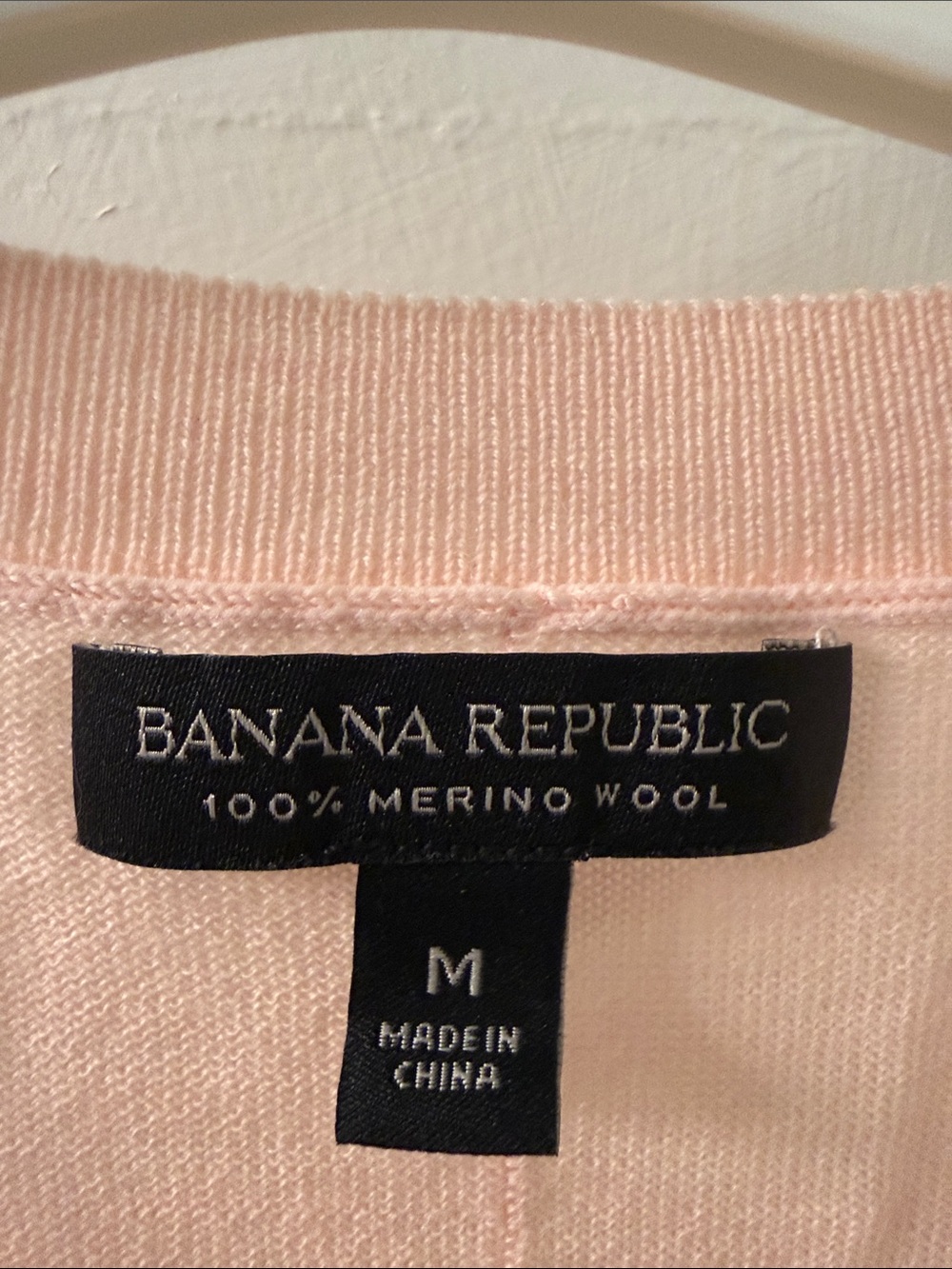 Banana Republic Sleeveless Light-weight Knit Merino Sweater Shell - Picture 2 of 4